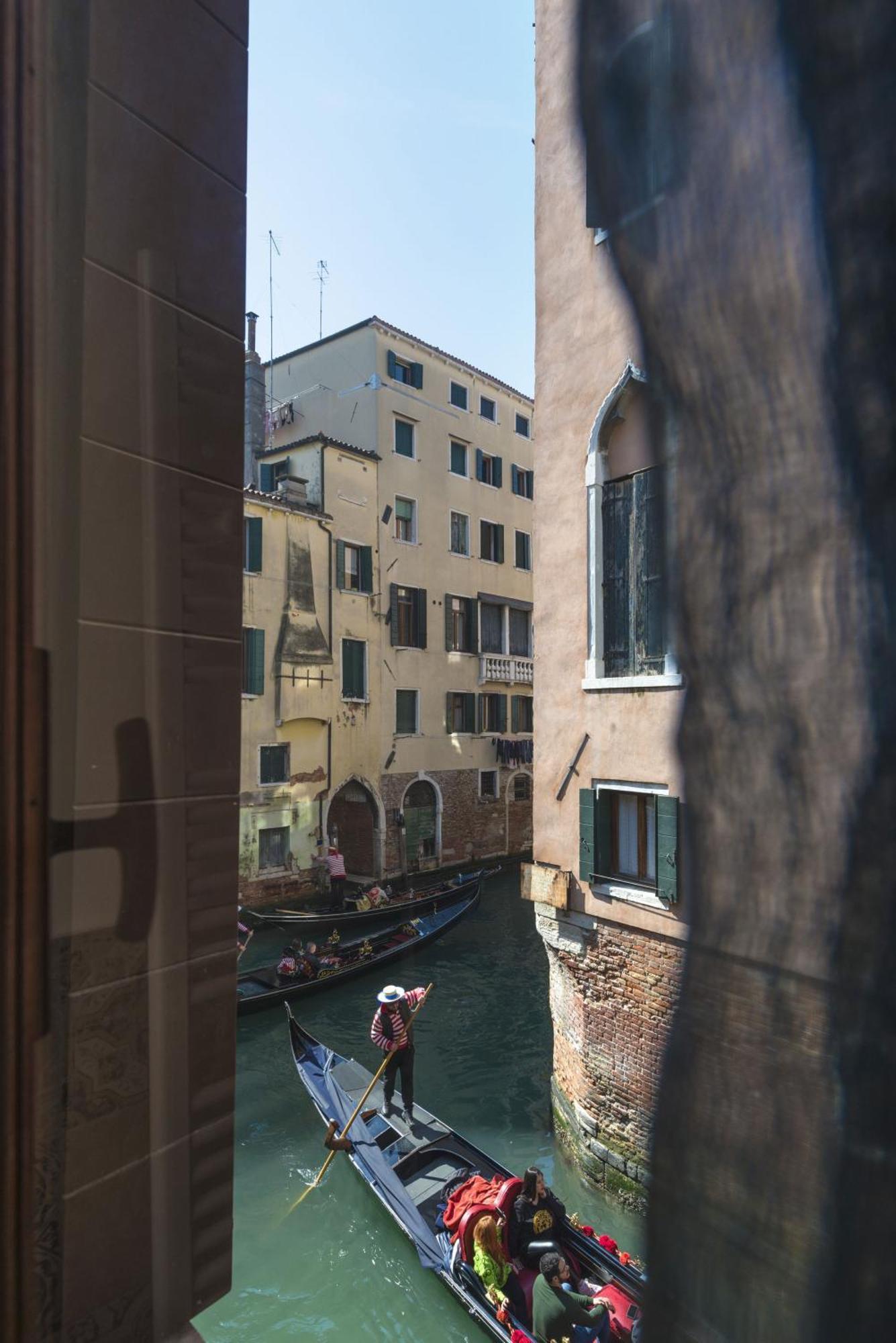 Tre Sestieri Terrace - Canal View 2024 Venice Bilik gambar