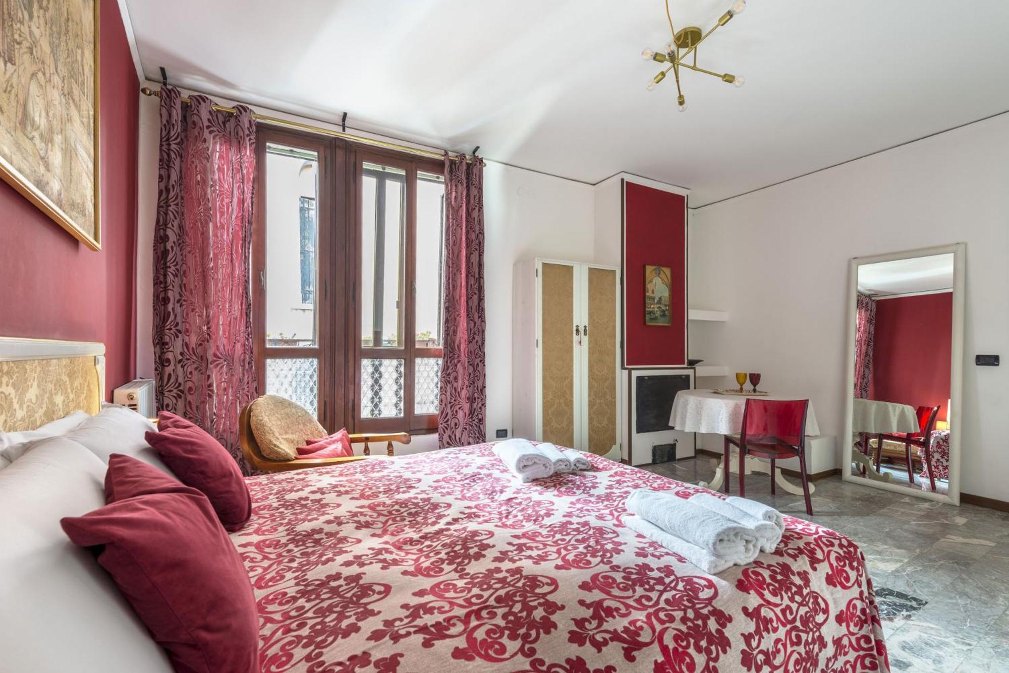 Tre Sestieri Terrace - Canal View 2024 Venice Bilik gambar